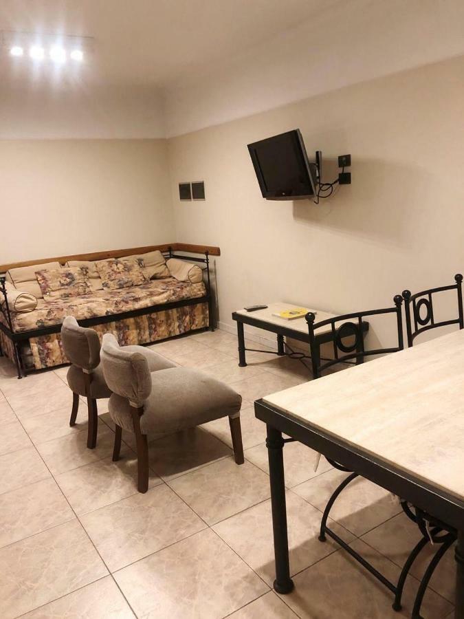 Departamento Centrico Mendoza-Reina Victoria Apartment Luaran gambar